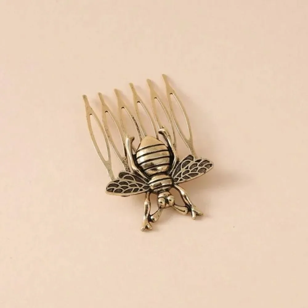 Bees hair pin A857